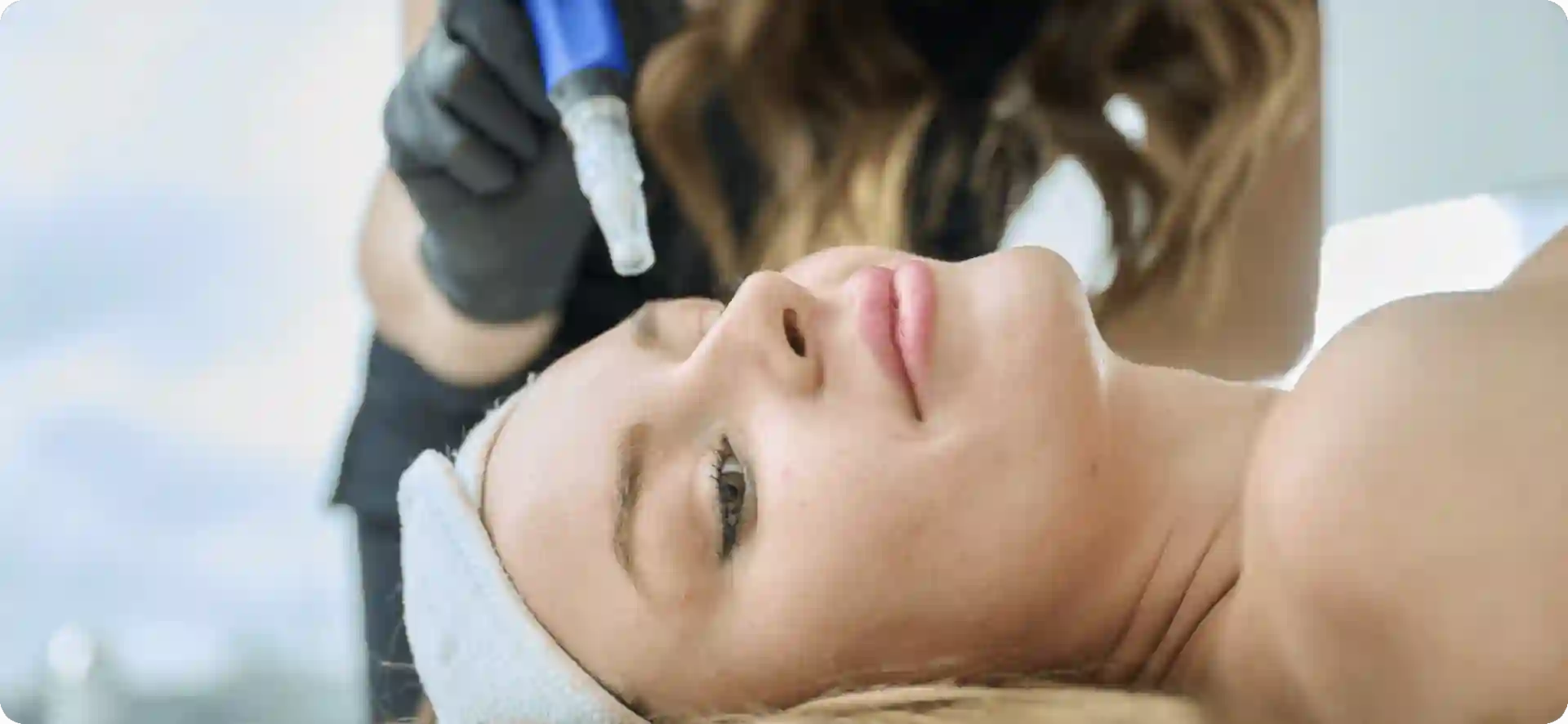 How Do Microneedles Trigger New Collagen and Elastin in Loose Skin Weymouth?